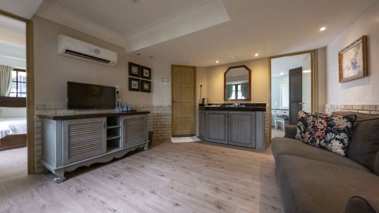 Photo of Bedroom in Taman Istana