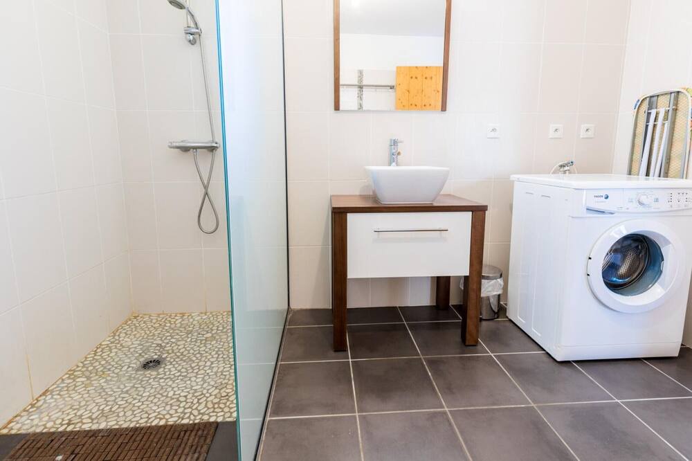 Photo of Bathroom in Lit-et-Mixe