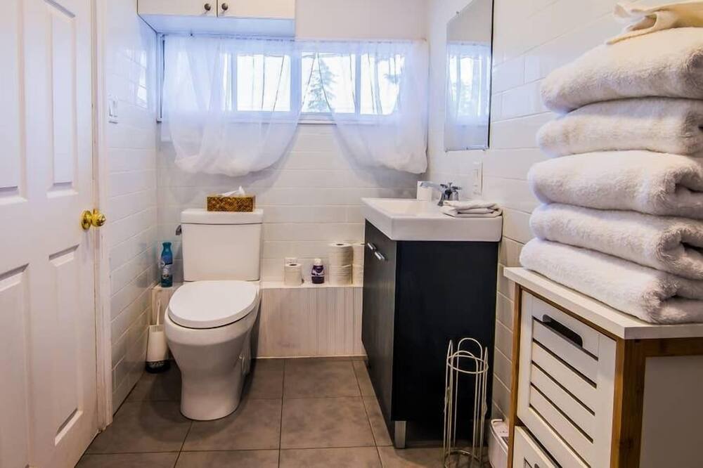 Photo of Bathroom in Saint-Sauveur