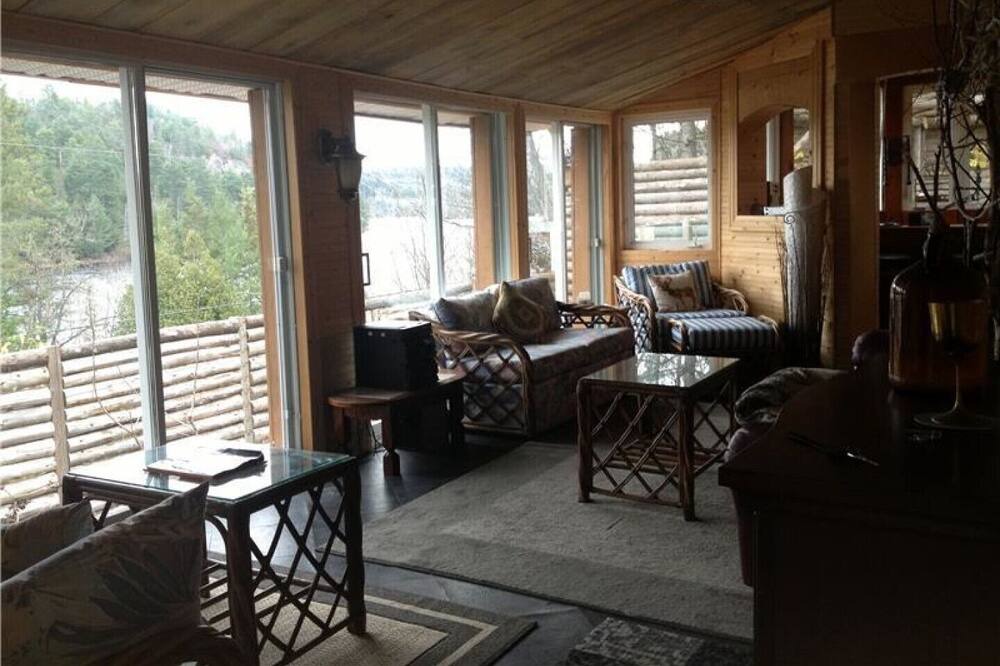Photo of Livingroom in La Peche