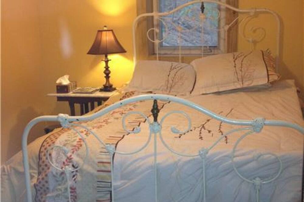 Photo of Bedroom in La Peche