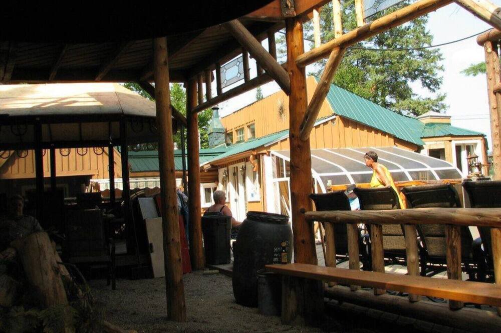 Photo of Others in La Peche