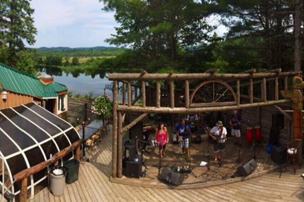 Photo of Others in La Peche