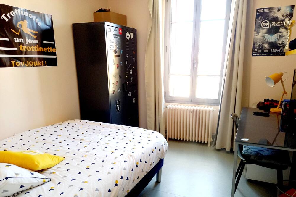 Photo of Bedroom in Millau
