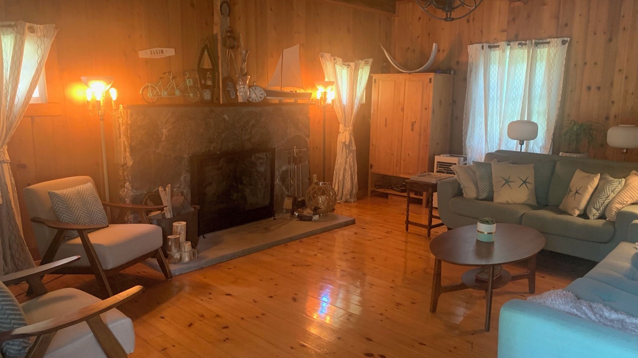 Photo of Livingroom in Saugeen Shores