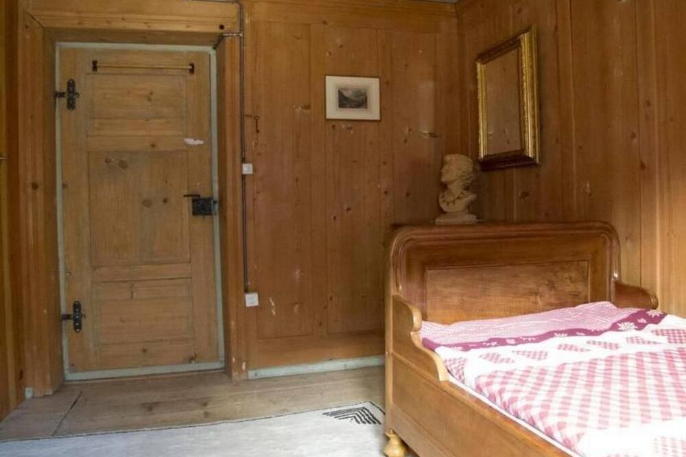 Photo of Bedroom in Valsot