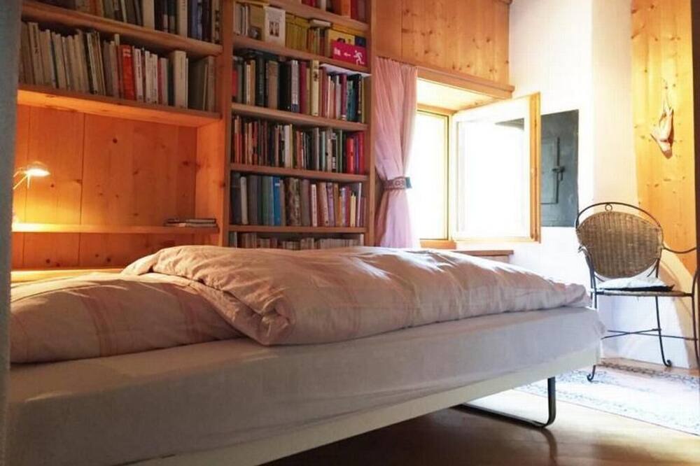 Photo of Bedroom in Valsot