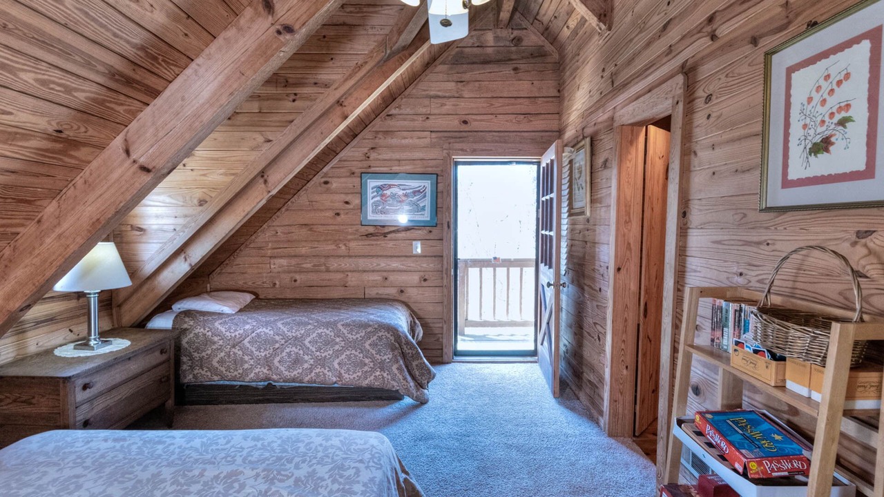 Photo of Others in Pine Mountain