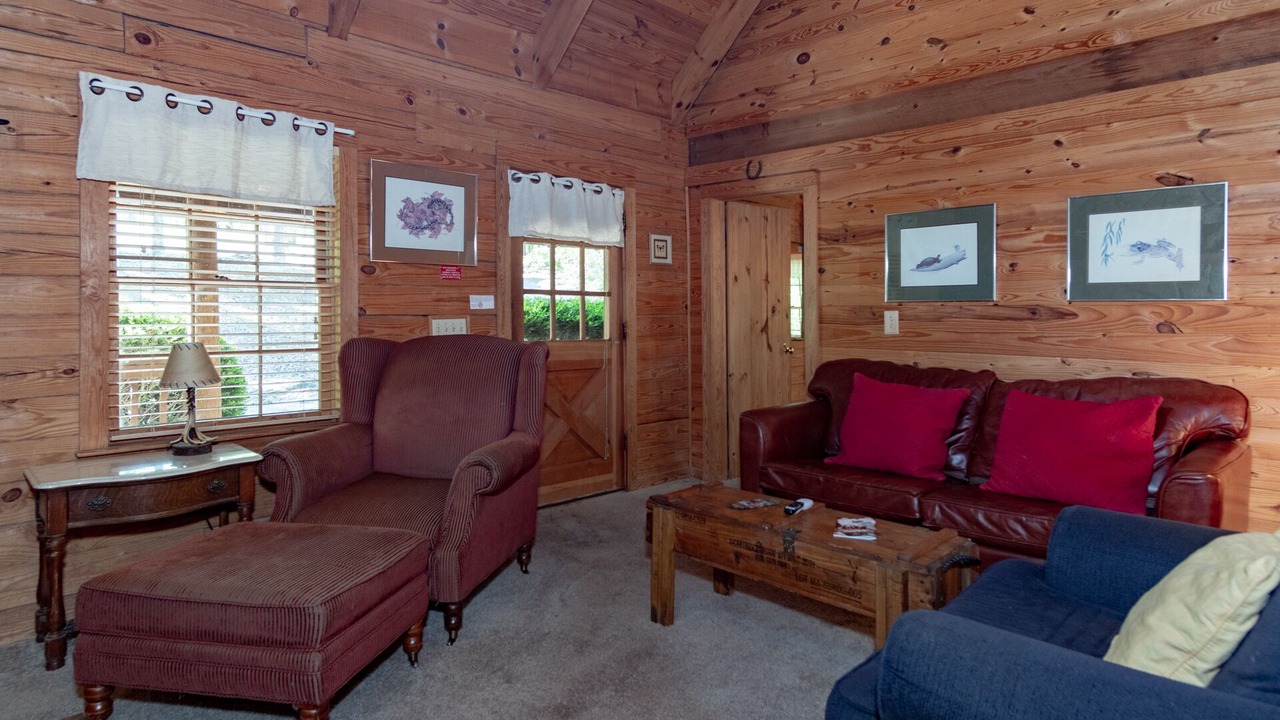 Photo of Livingroom in Pine Mountain