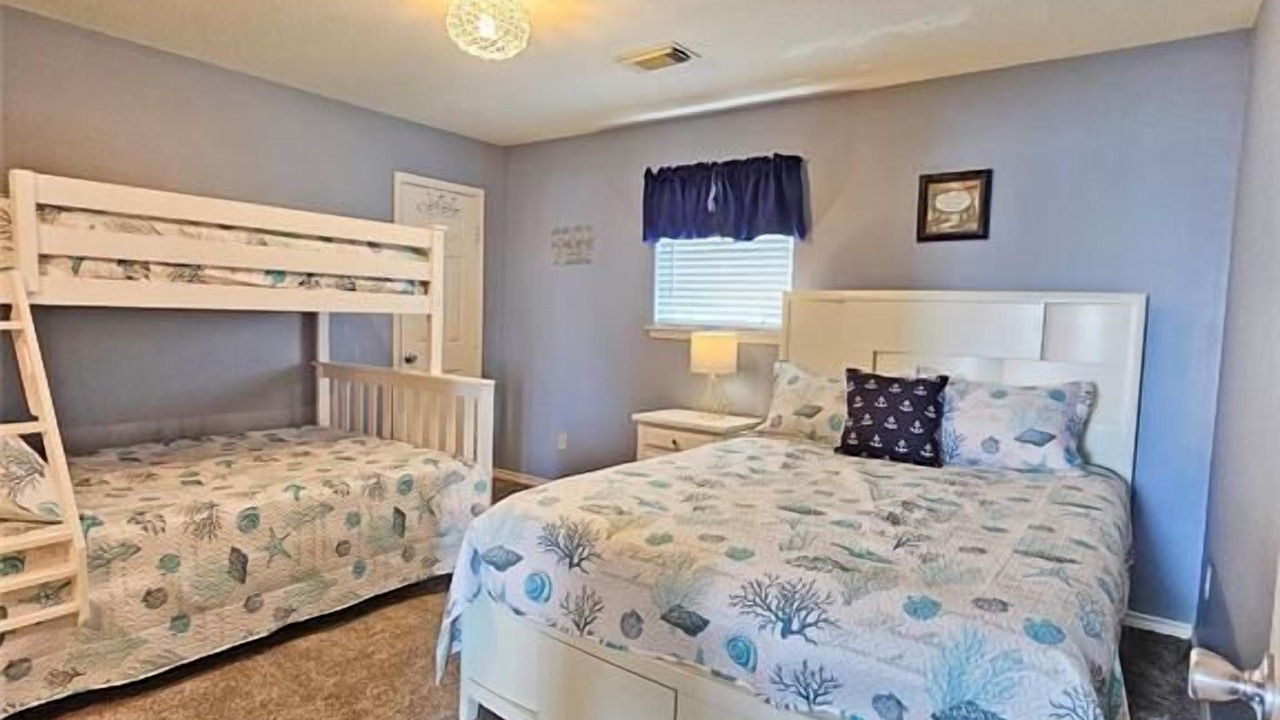 Photo of Bedroom in Surfside Beach