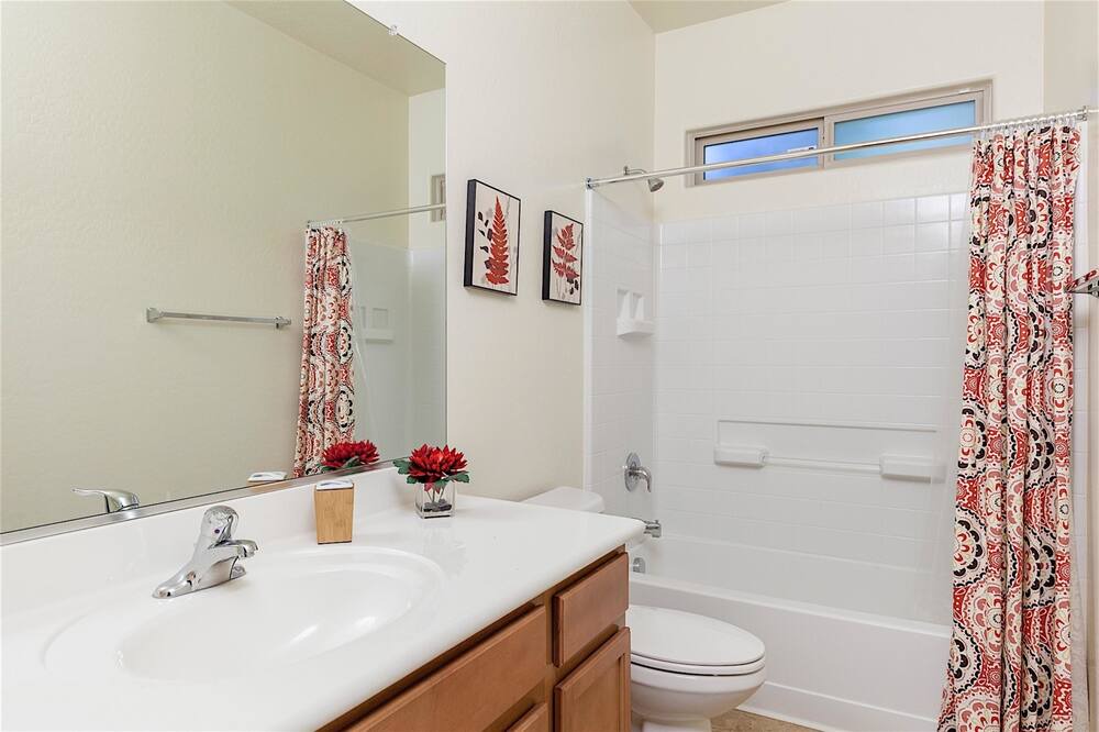 Photo of Bathroom in Surprise Farms