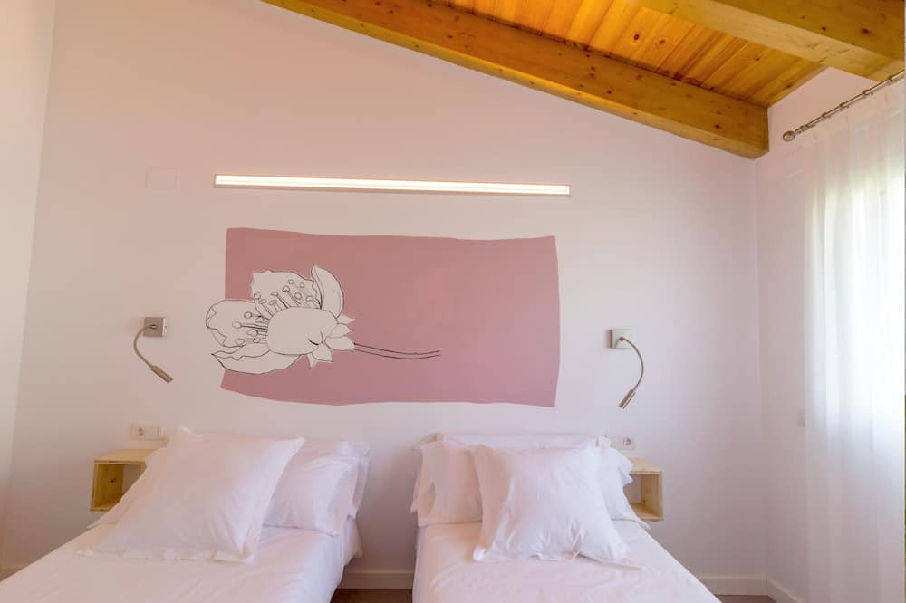 Photo of Bedroom in Cires