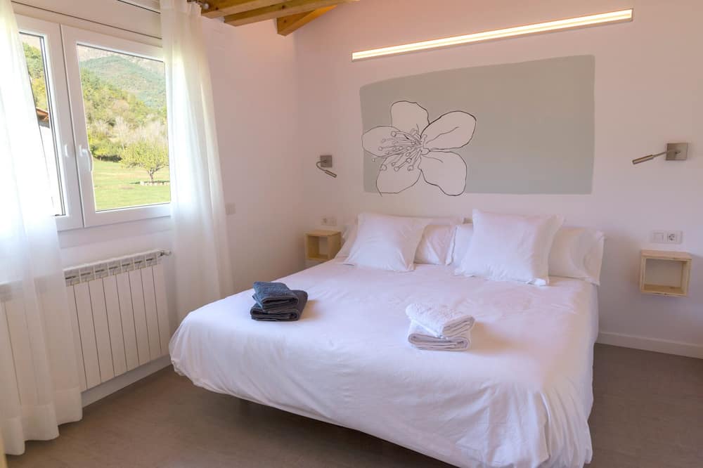 Photo of Bedroom in Cires