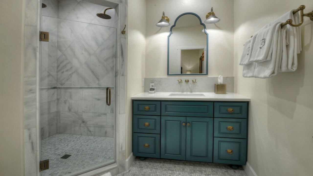 Photo of Bathroom in Armory Park