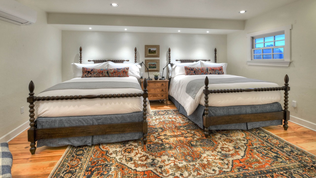 Photo of Bedroom in Armory Park