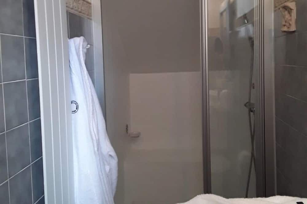 Photo of Bathroom in Montlouis-sur-Loire