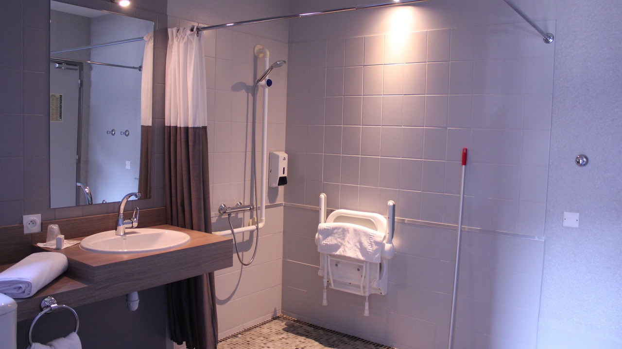 Photo of Bathroom in Saint-Nicolas-de-Redon