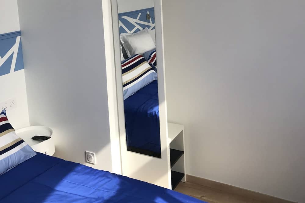 Photo of Bedroom in Montreuil-sur-Mer