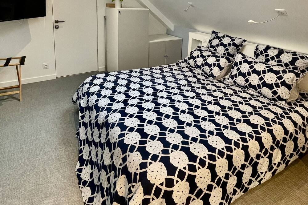 Photo of Bedroom in Montreuil-sur-Mer