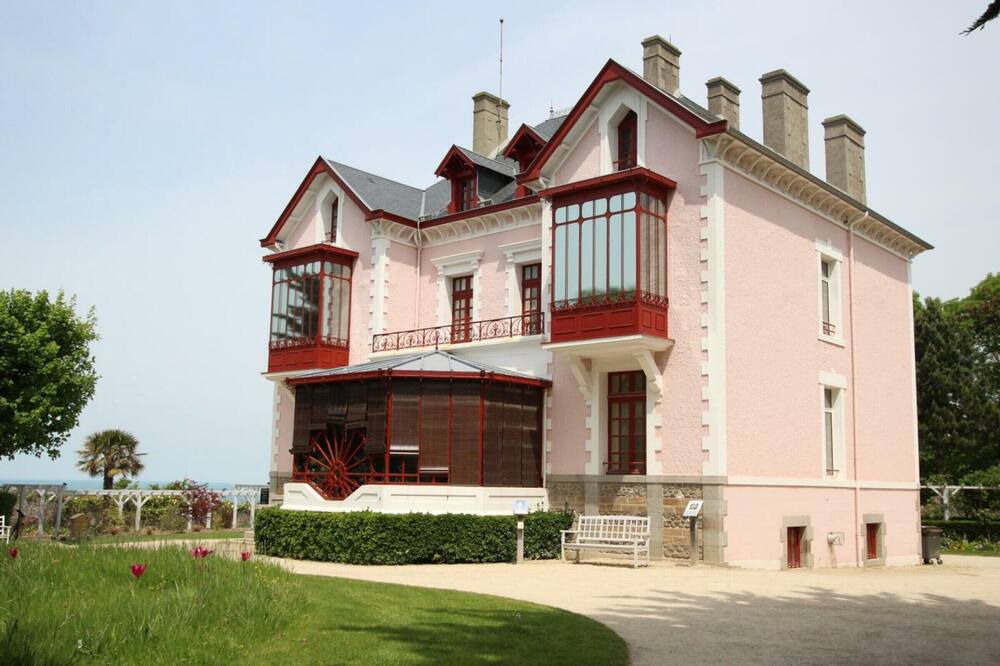 Photo of Outdoor in Donville-les-Bains