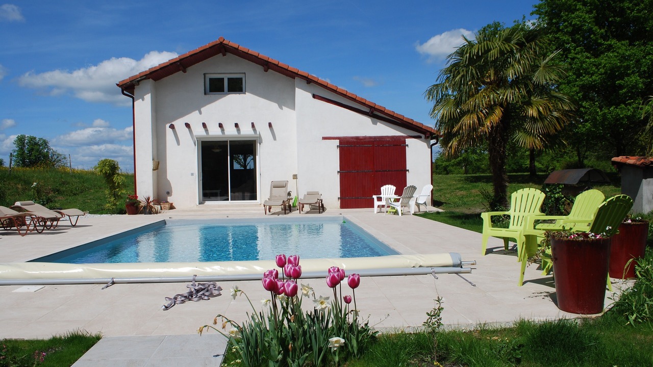 Photo of Outdoor in Garrey