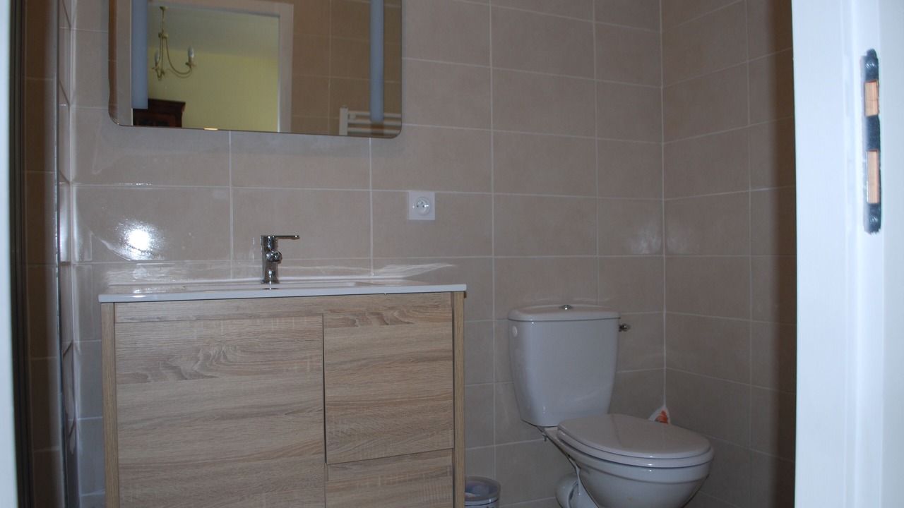 Photo of Others in Garrey