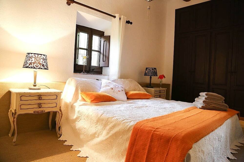 Photo of Bedroom in Olerdola