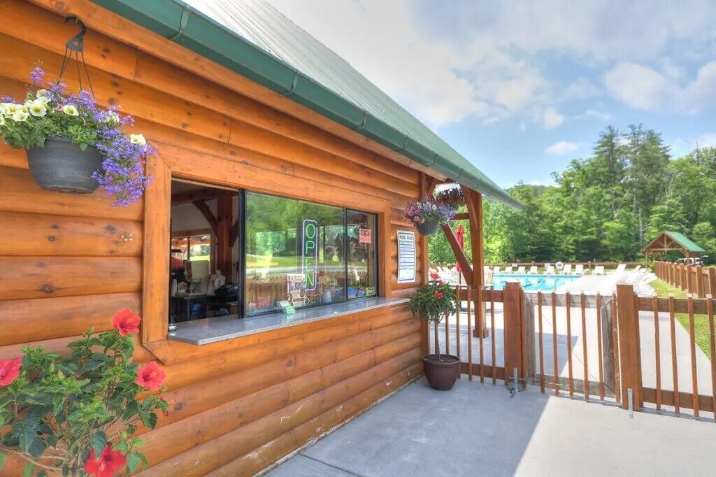 Photo of Outdoor in Wears Valley