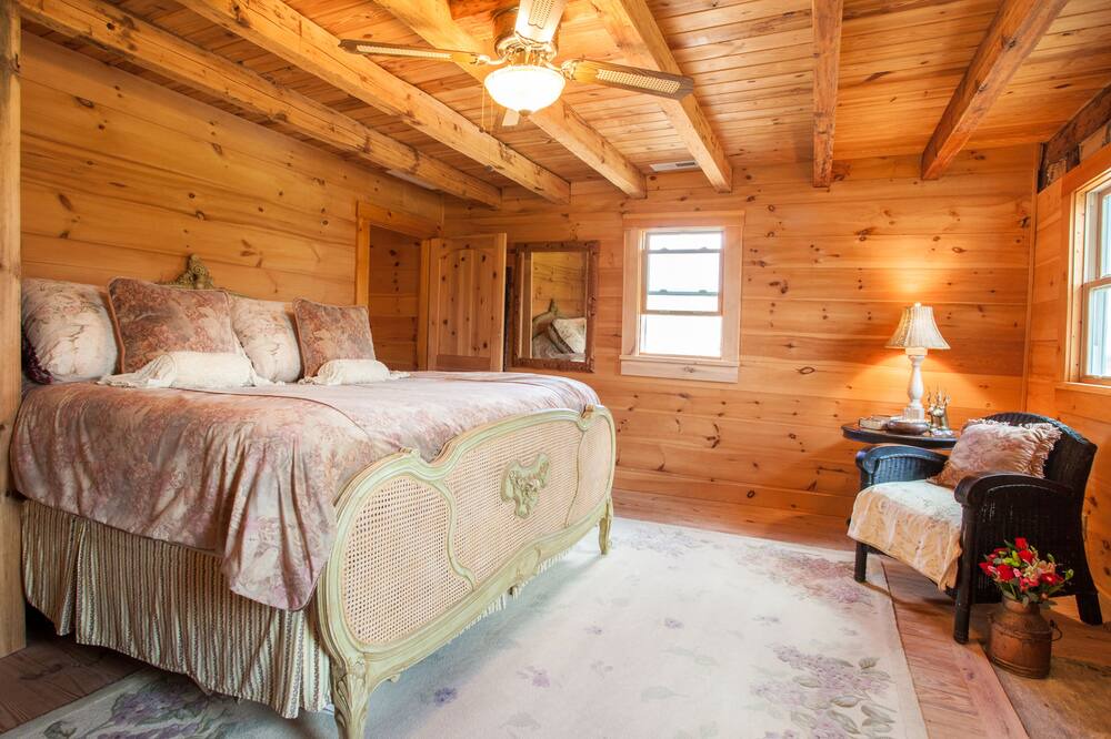 Photo of Livingroom in Penrose