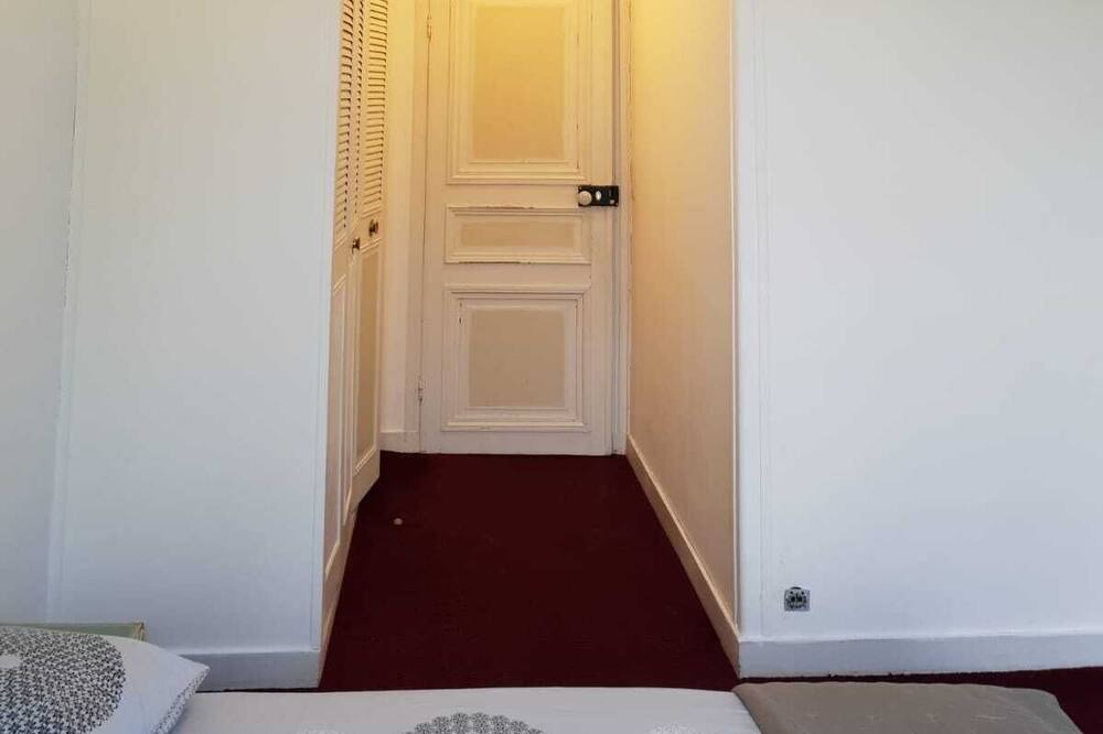Photo of Bedroom in Angerville