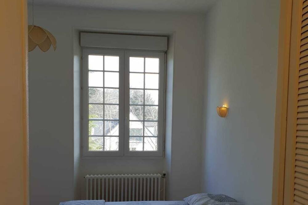 Photo of Bedroom in Angerville