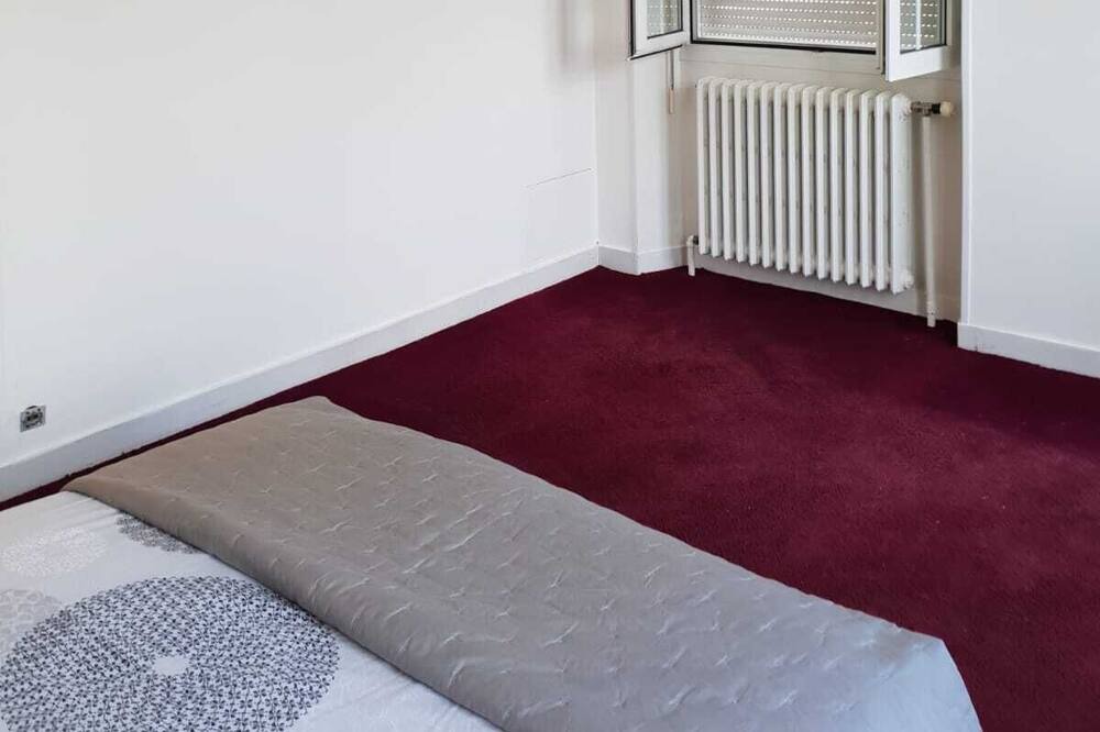 Photo of Bedroom in Angerville