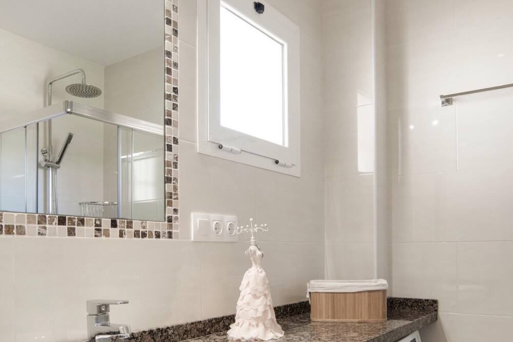 Photo of Bathroom in El Faro
