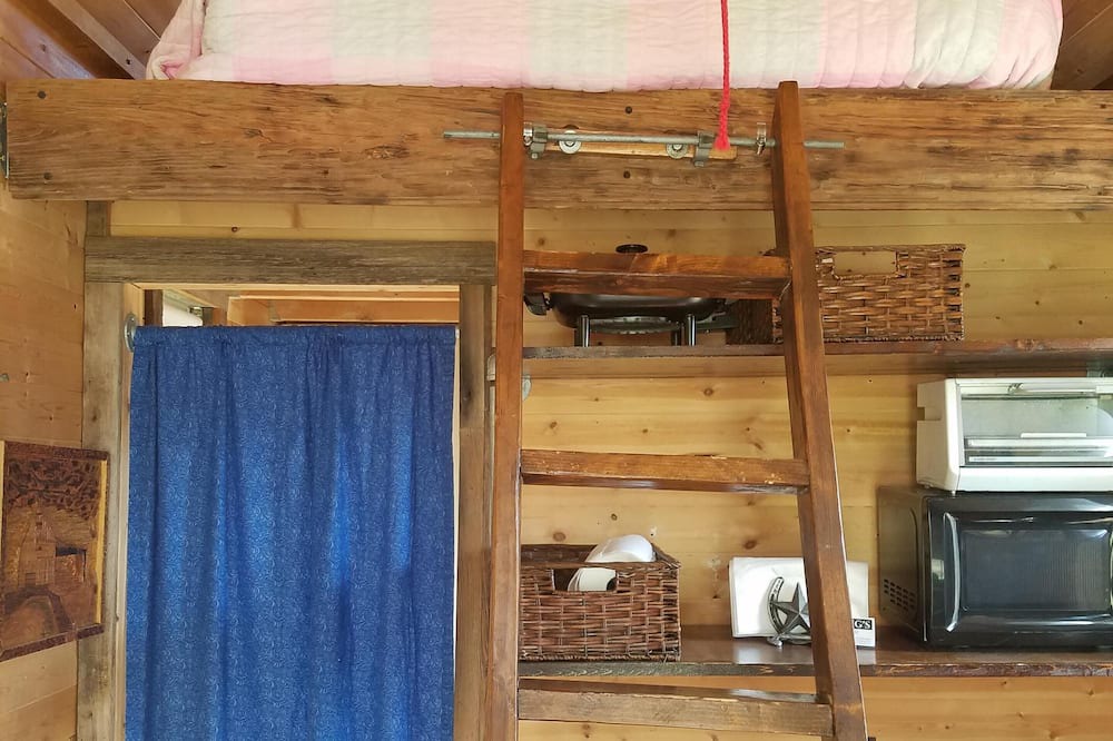 Photo of Bedroom in Spicewood