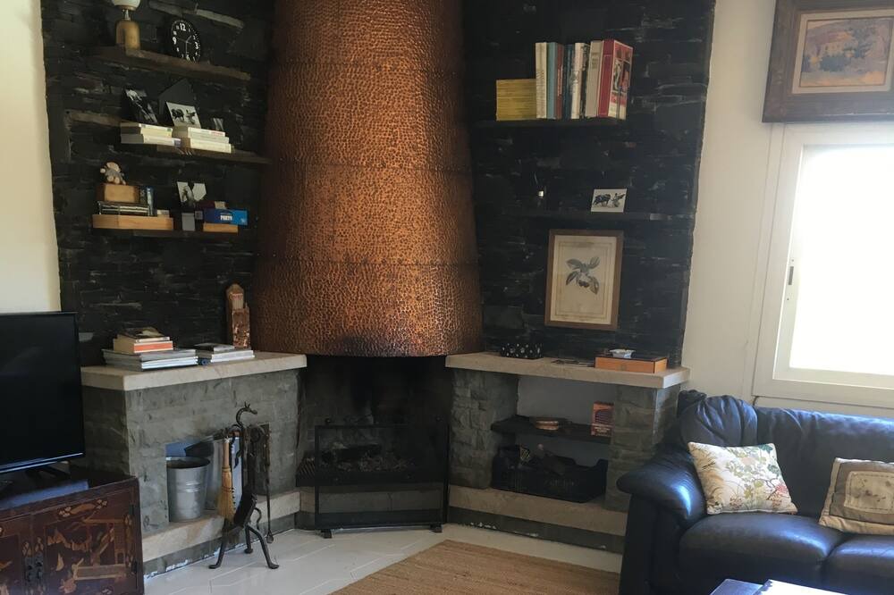 Photo of Livingroom in Garriguella