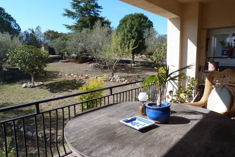 Photo of Patio Balcony in Garriguella
