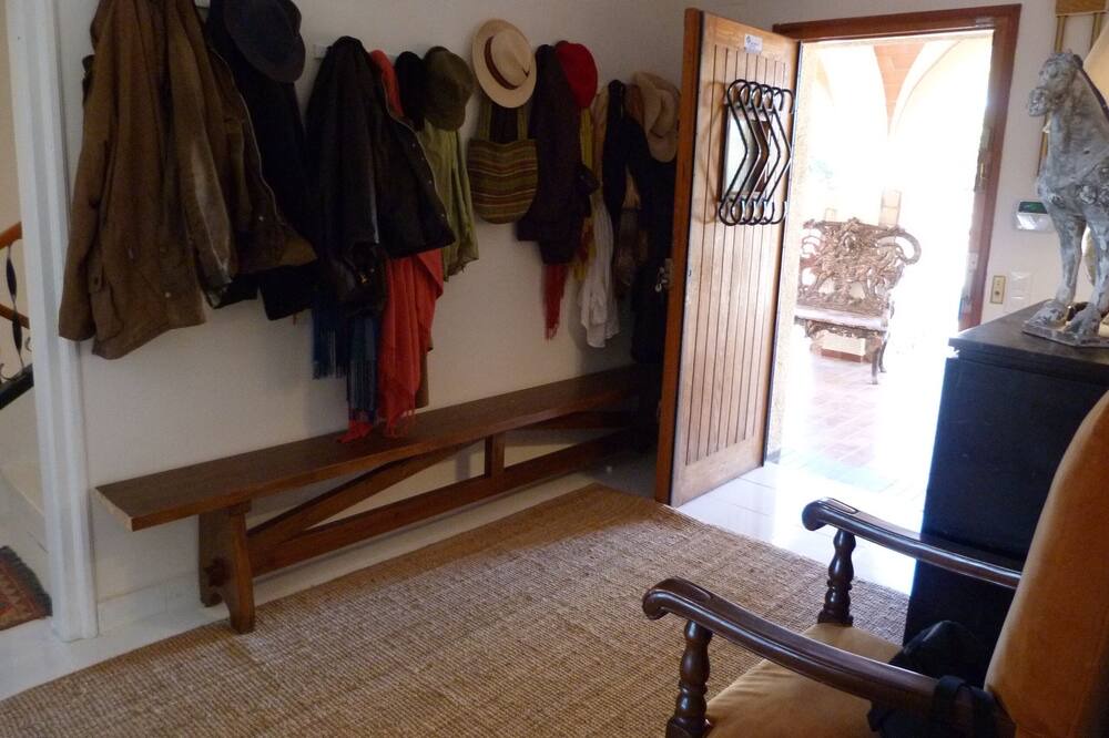 Photo of Livingroom in Garriguella