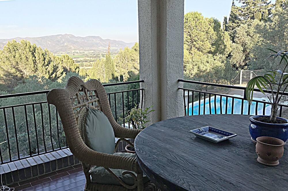 Photo of Patio Balcony in Garriguella