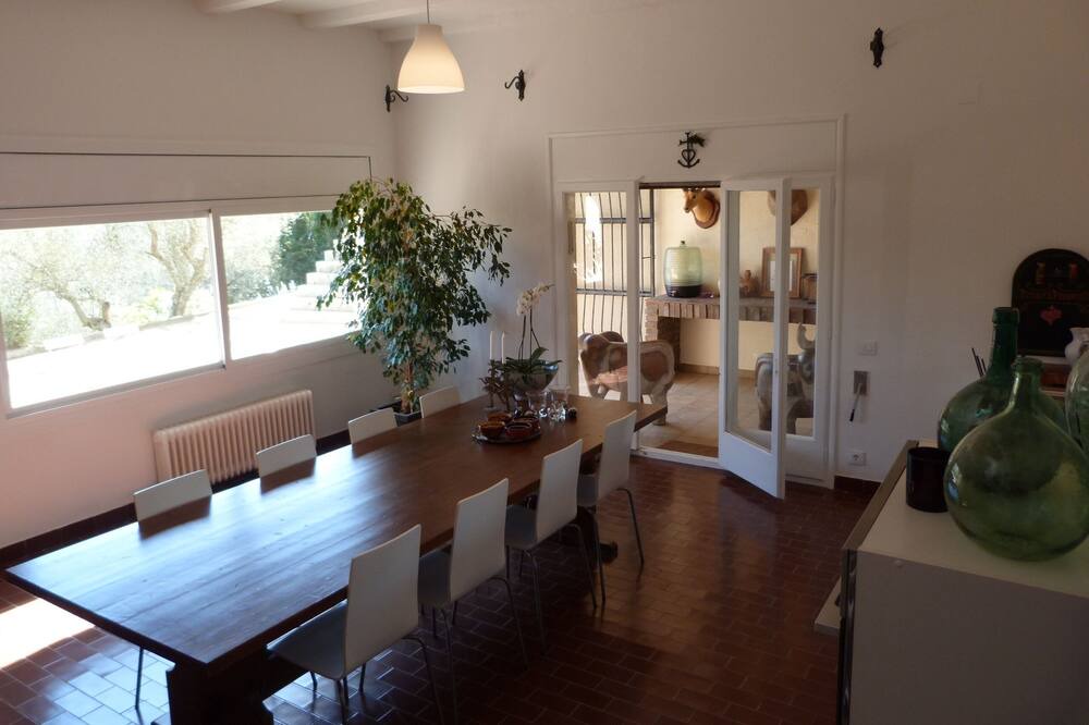 Photo of Livingroom in Garriguella