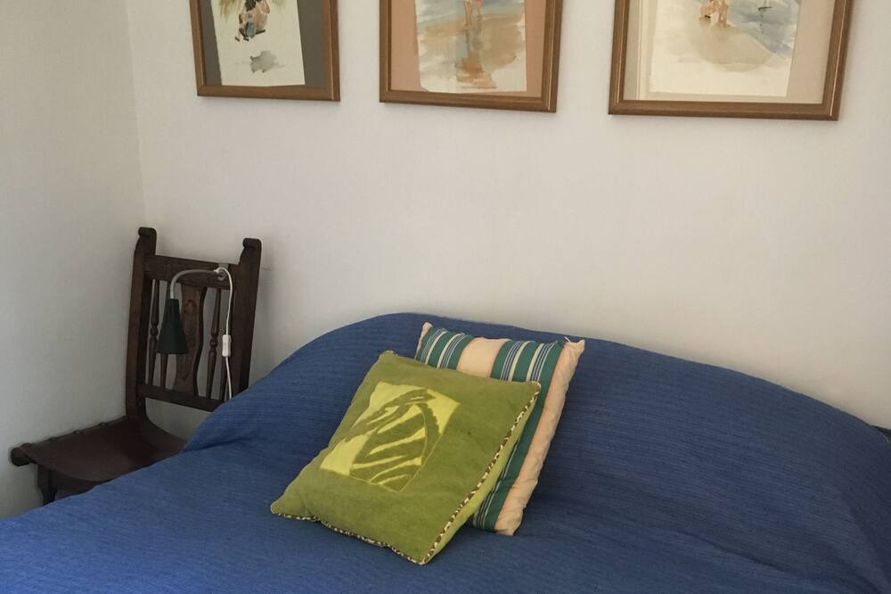 Photo of Bedroom in Garriguella