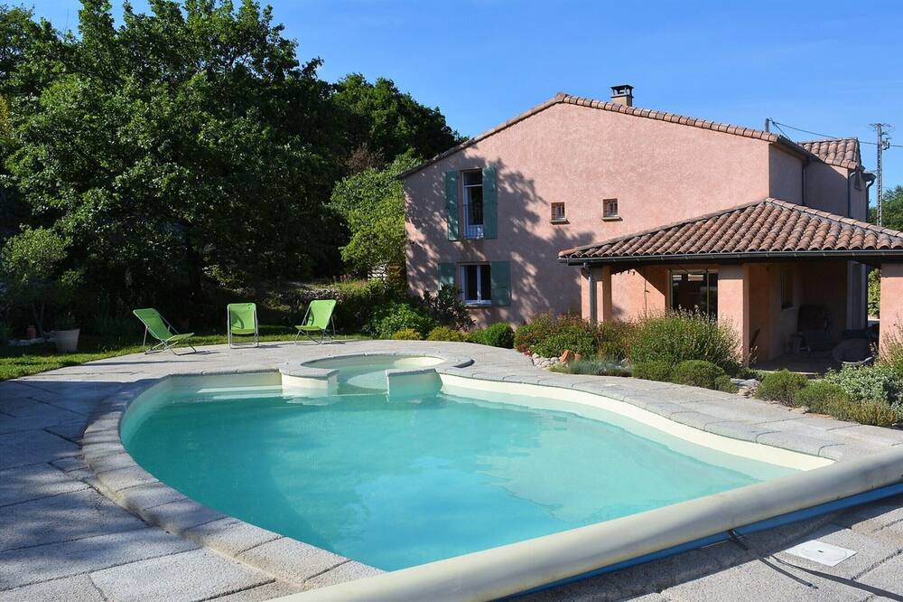 Photo of Outdoor in Chauzon