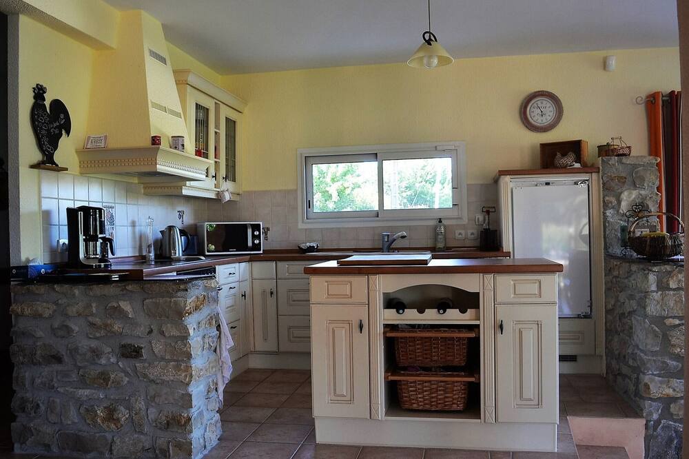 Photo of Kitchen in Chauzon