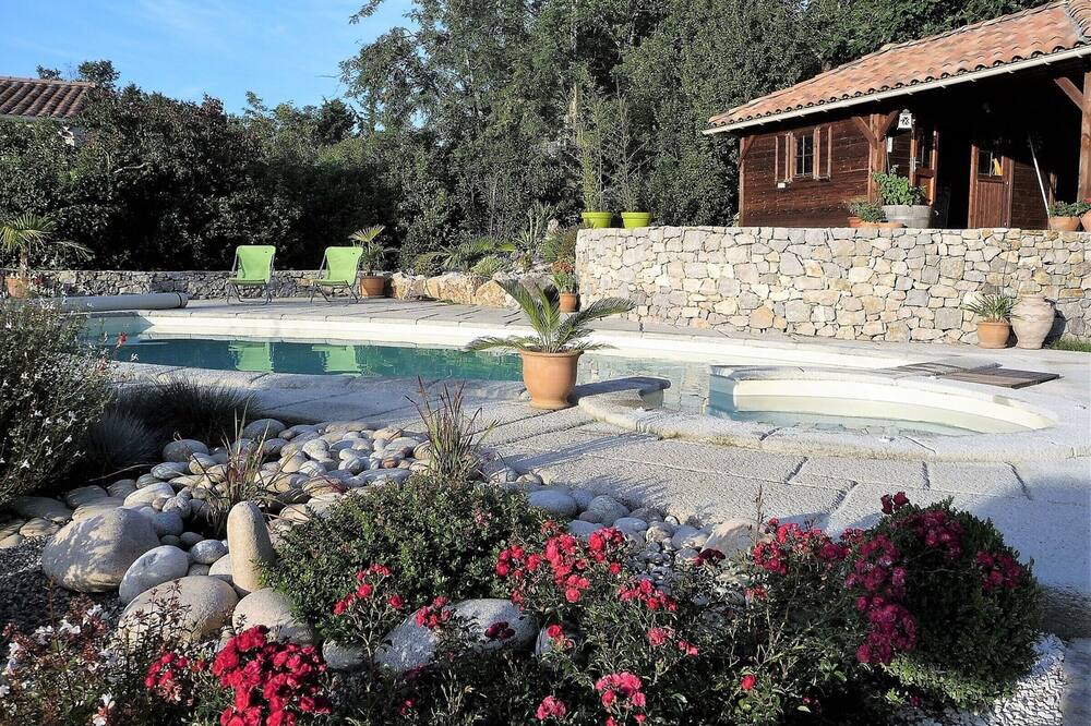 Photo of Outdoor in Chauzon