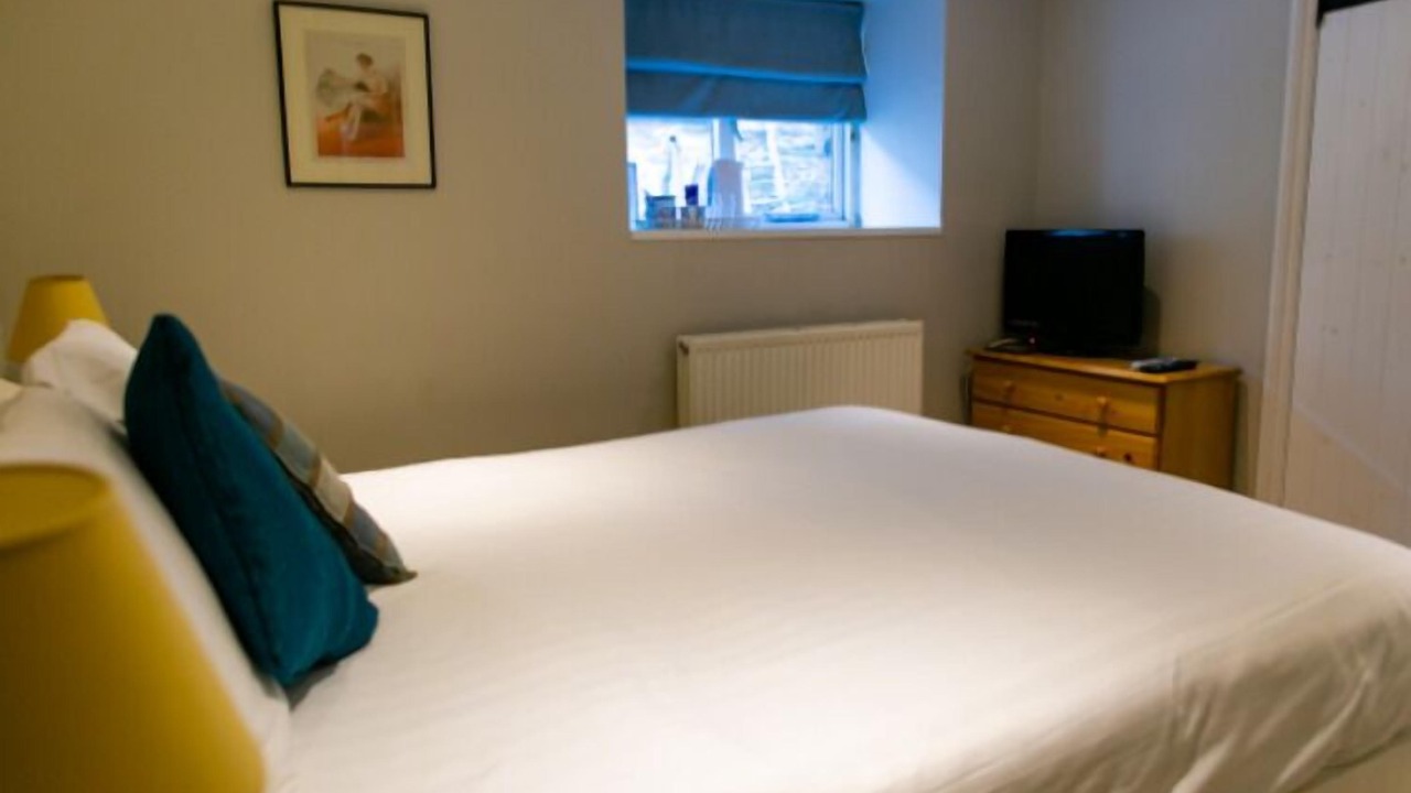 Photo of Bedroom in Tuckenhay