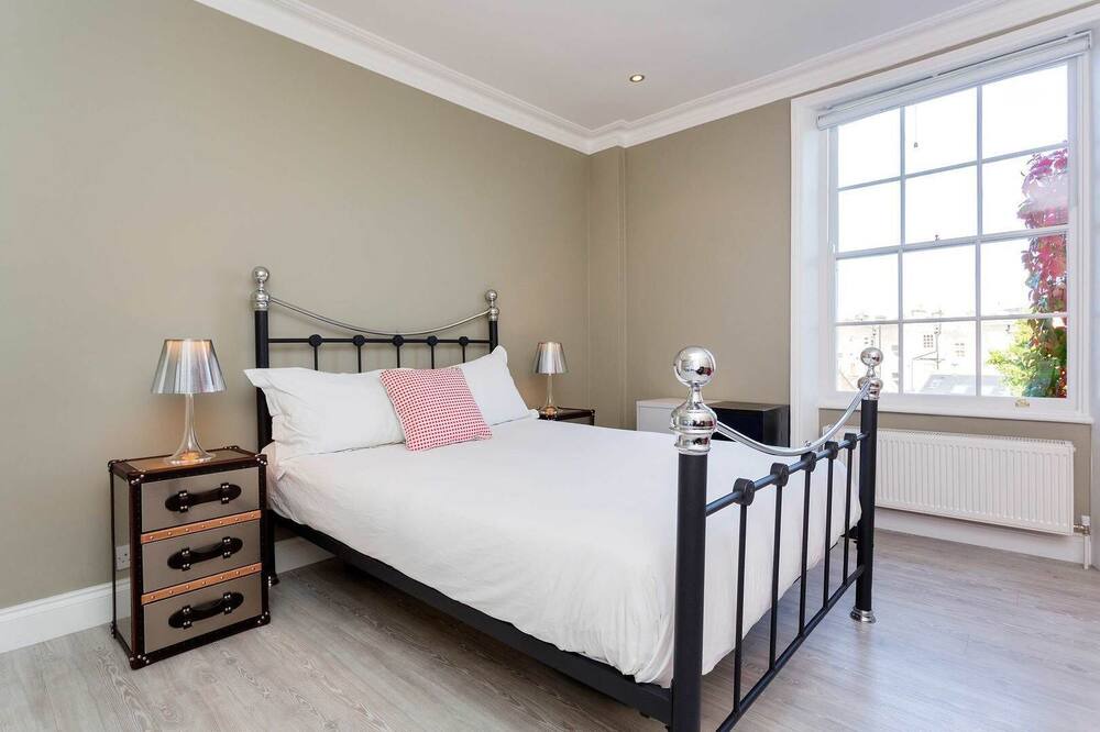 Photo of Others in Pembridge