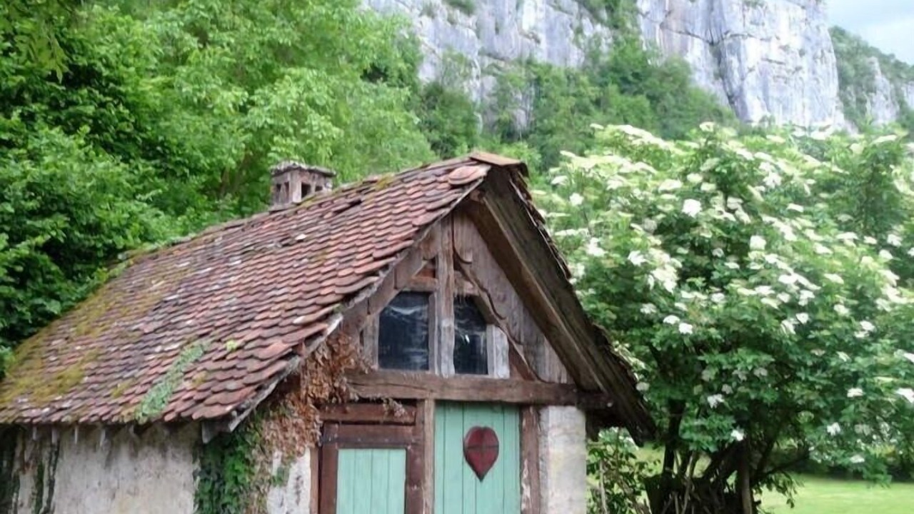 Photo of Bedroom in Saint-Christophe-la-Grotte