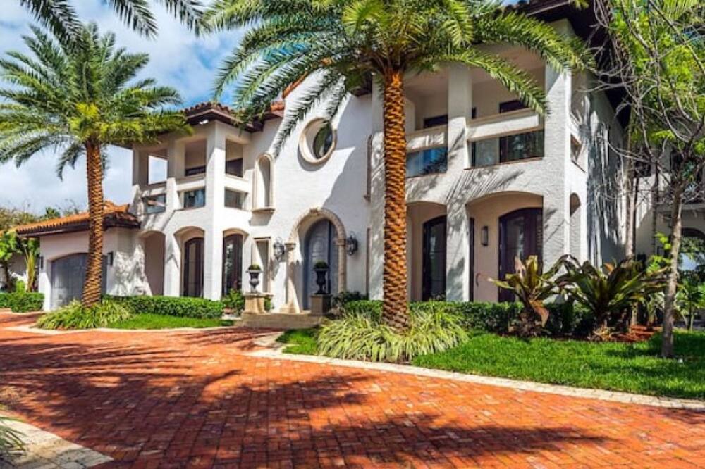 Photo of Outdoor in Northeast Miami