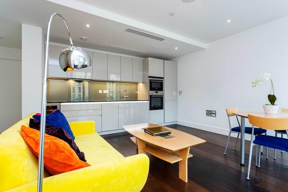 Photo of Livingroom in Sands End