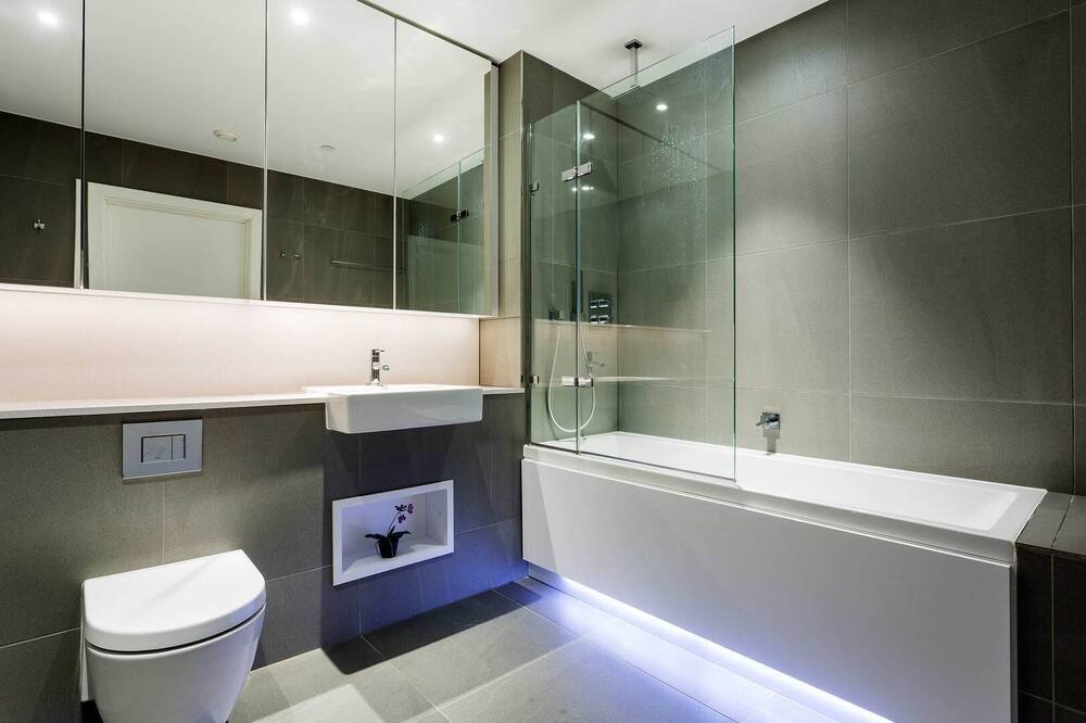 Photo of Bathroom in Sands End