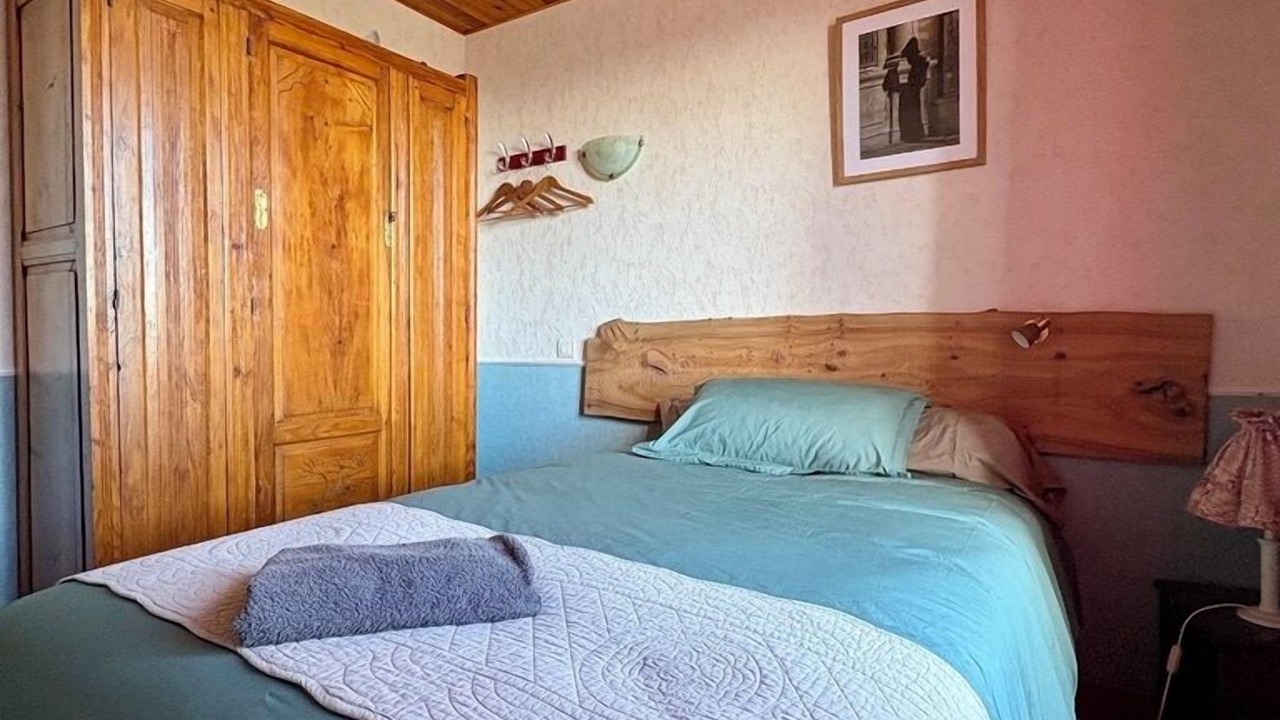 Photo of Bedroom in Golinhac